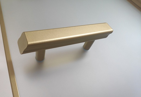 Ручка цельнолитая из анодированного алюминия под золото